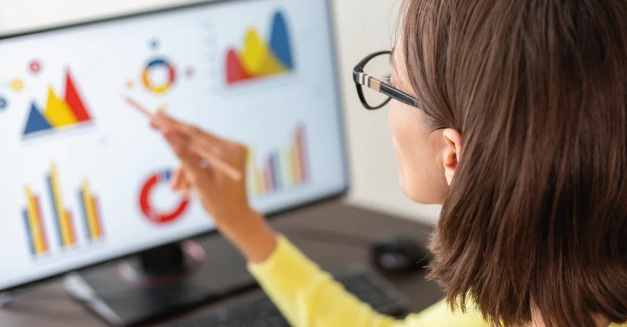 O que é People Analytics? Como o People Analytics funciona? Quais são os níveis de analytics e quais informações trazem? Quais são as vantagens do People Analytics? Como incorporar o People Analytics ao RH estratégico? Conclusão
